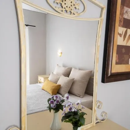 Apartman George House Kariótai