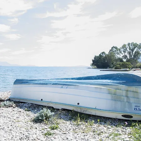 George House アパート