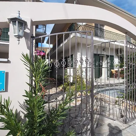 George House リジア