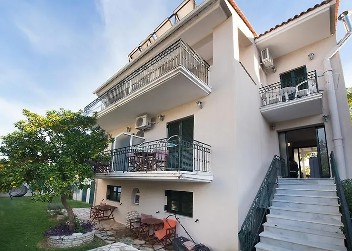 George House Διαμέρισμα *